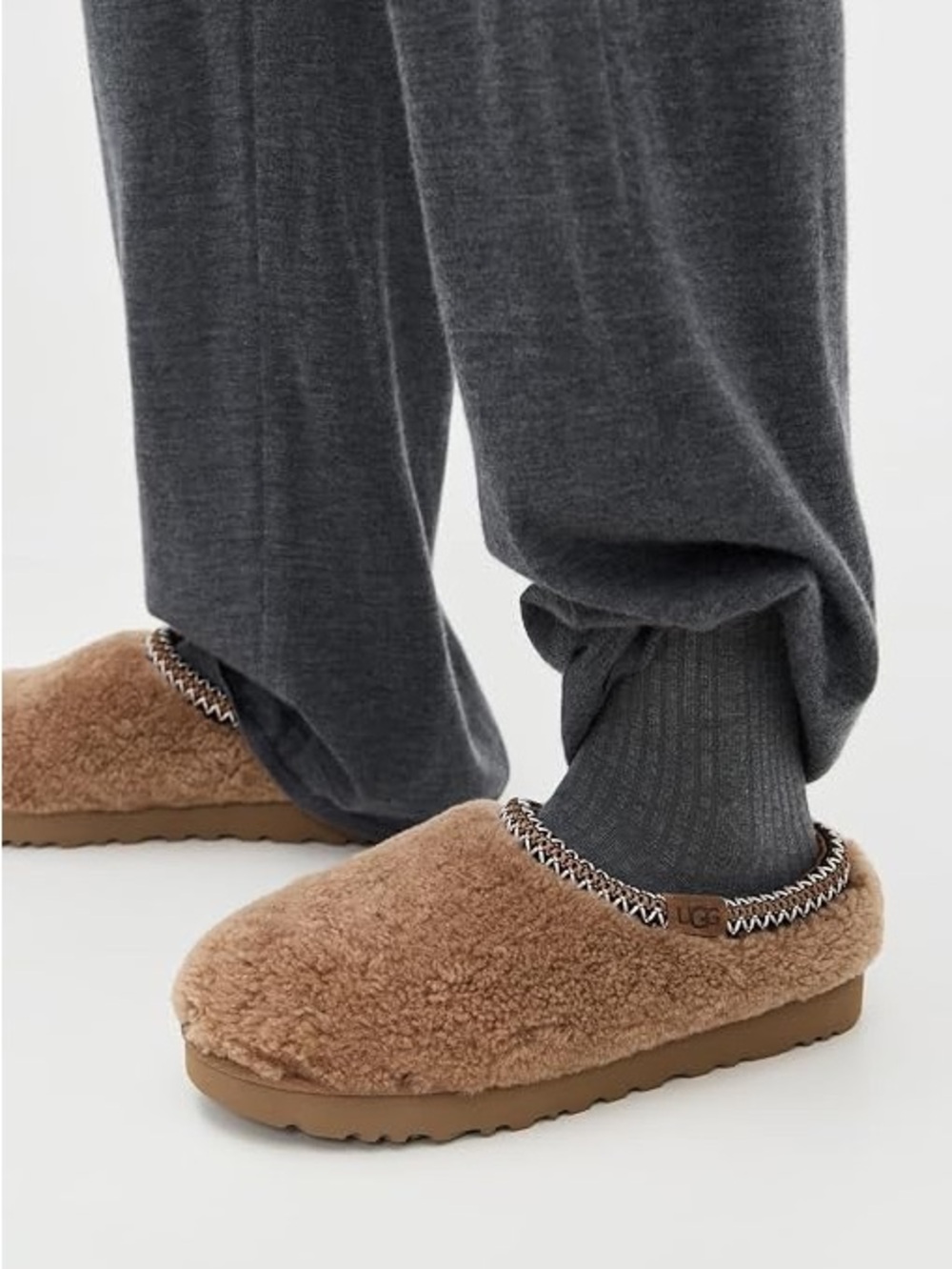 UGG women’s Tasman Maxi Curly Chestnut slippers